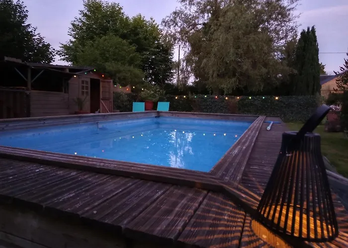 2 Pieces, Sdb, Terrasse, Piscine De Mai A Octobre